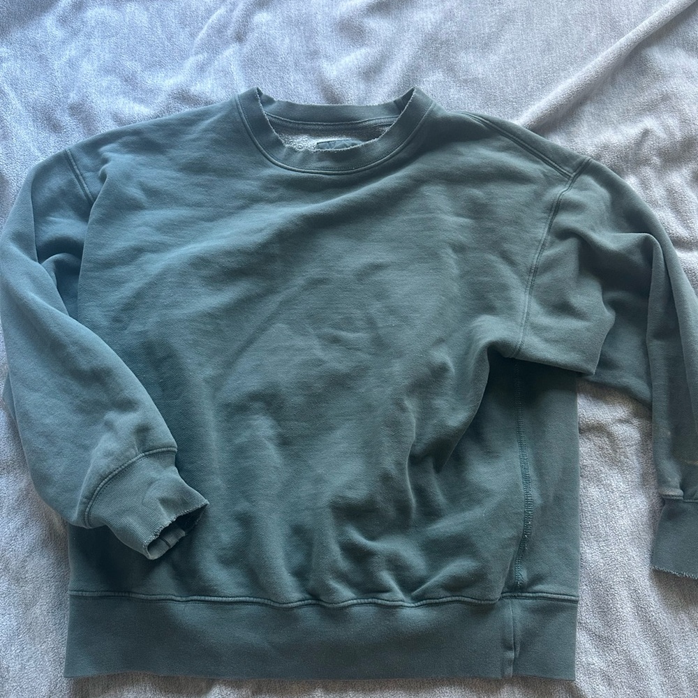 American eagle crewneck